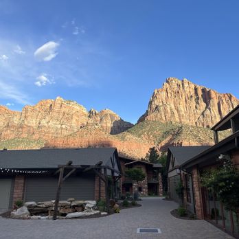 Cable Mountain Lodge - Hotels Near Me - Springdale, Utah