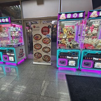 Hinata Sushi Kitchen - Claw machine! - Japanese Near Me - Hayward, California Hinata Sushi Kitchen - Claw machine! - Japanese Near Me - Hayward, California