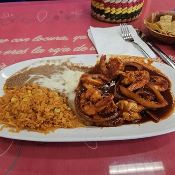 Rosa's Plane Food - Cameroon la Diabla - Mexican Near Me - El Centro, California Rosa's Plane Food - Cameroon la Diabla - Mexican Near Me - El Centro, California
