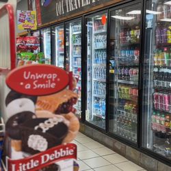 101 Travel Plaza - Great options of drinks and snacks!