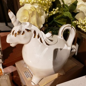 Cracker Barrel Old Country Store - Such cute gifts! - Southern Near Me - Oklahoma City, Oklahoma