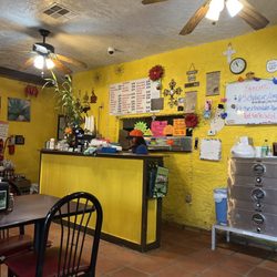 Lola's Mexican Food - Bar