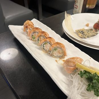 Yamashiro - Baked Salmon Roll - Japanese Near Me - Redondo Beach, California Yamashiro - Baked Salmon Roll - Japanese Near Me - Redondo Beach, California