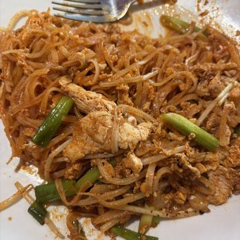Baan Thai - Pad Thai chicken - Thai Near Me - Conyers, Georgia Baan Thai - Pad Thai chicken - Thai Near Me - Conyers, Georgia