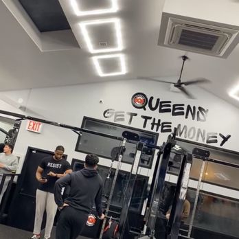 Vibe BQE - Second floor - Gyms Near Me - Woodside, New York Vibe BQE - Second floor - Gyms Near Me - Woodside, New York