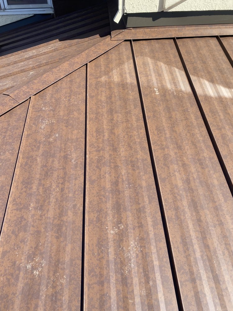 Slide of Roberts Roofing