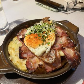 Restaurant Eiger - Breakfast- Dinner soooooo good! - Swiss Food Near Me - Wengen, BE Restaurant Eiger - Breakfast- Dinner soooooo good! - Swiss Food Near Me - Wengen, BE