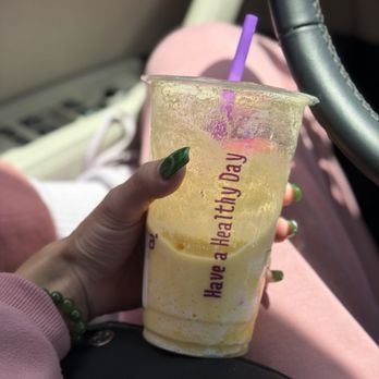 Movita Juice Bar - They always have the best stuff!! keep your body strong and have a healthy day - Juice Bars & Smoothies Near Me - Valencia, California