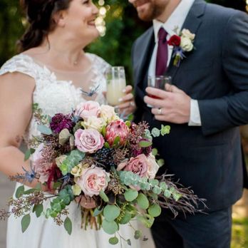 Flowers by Alana - Floral Designers Near Me - Estacada, Oregon Flowers by Alana - Floral Designers Near Me - Estacada, Oregon