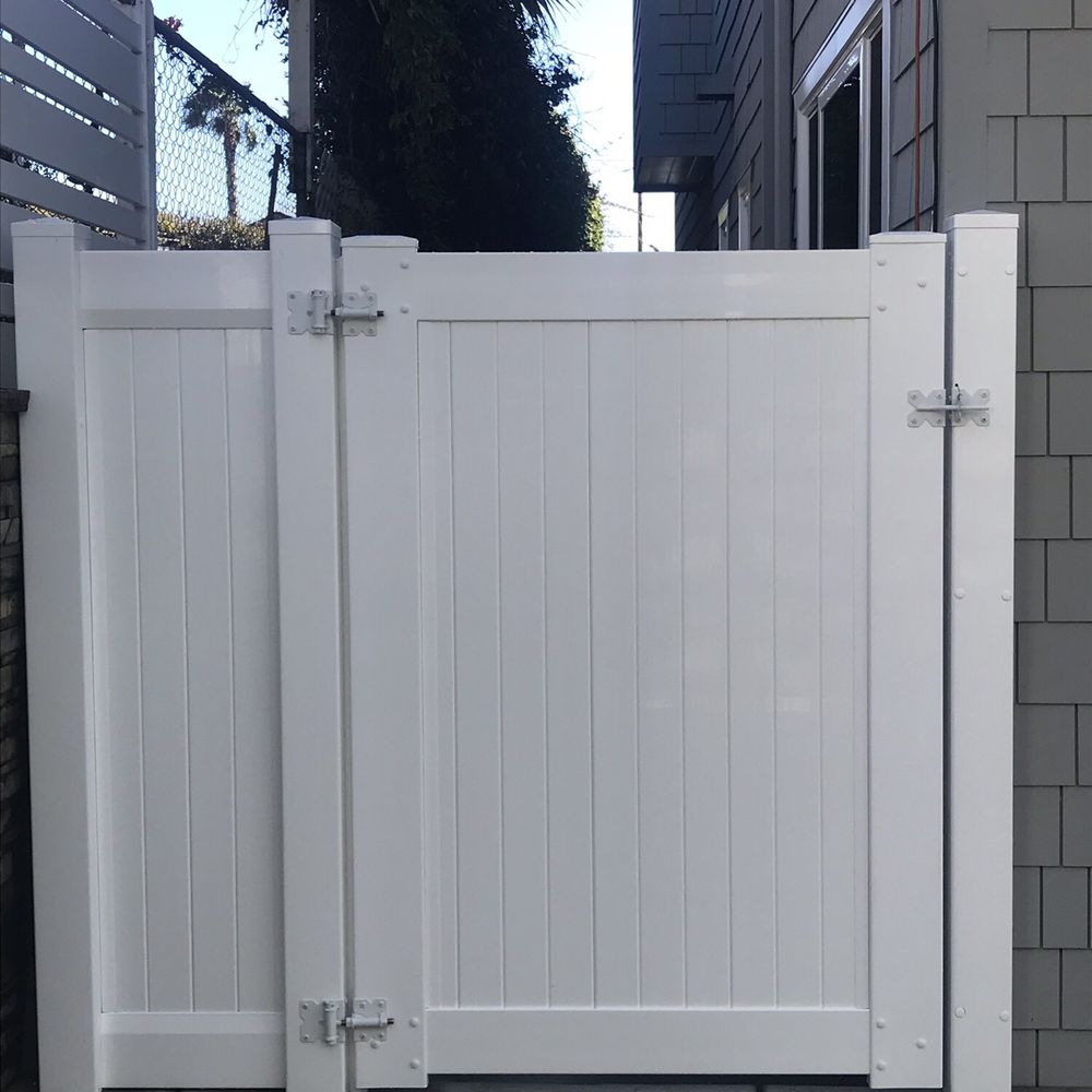 Privacy gate from patio Privacy gate from patio