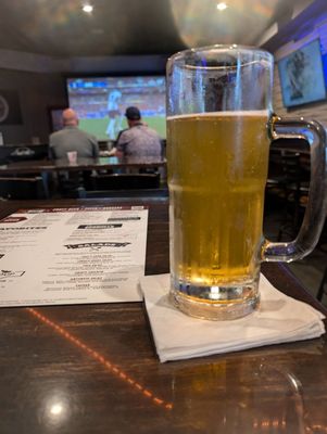 The HUB Sports Bistro by null