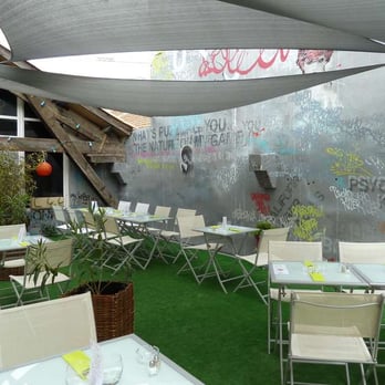 restaurant - Le Patio du Carré - French Near Me - Avignon, 84 restaurant - Le Patio du Carré - French Near Me - Avignon, 84
