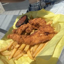 Chicken fingers basket Chicken fingers basket