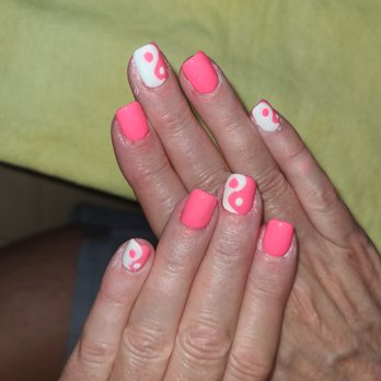 2000 Nails - Nail Salons Near Me - Yucaipa, California