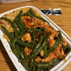 China Max - C15. Chicken with Garlic Sauce Combination Platter Dinner