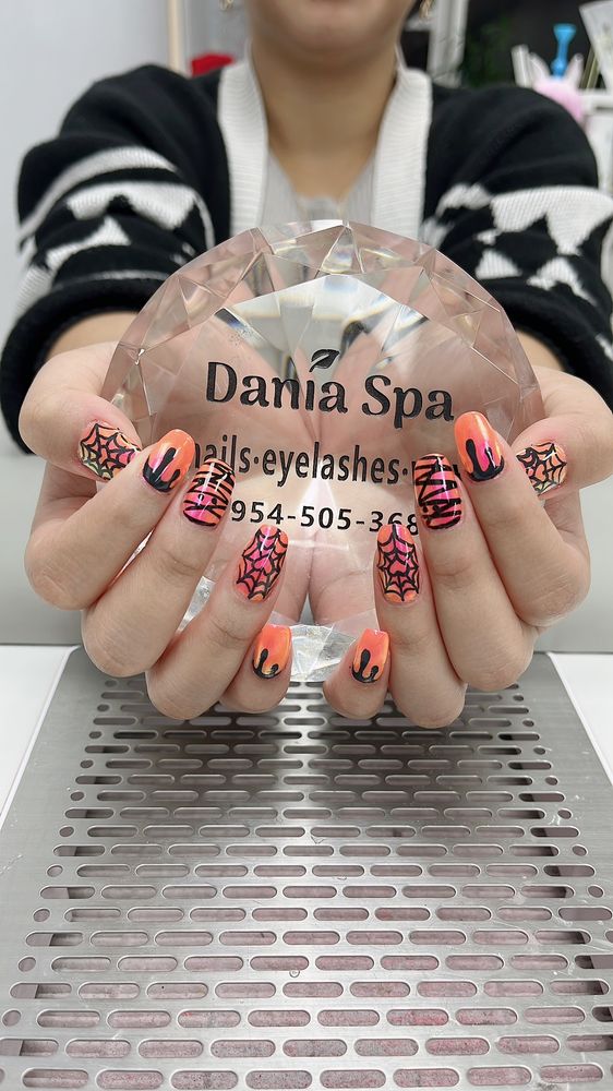 Dania Spa Image