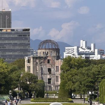 原爆供養塔 - Updated December 2025 - 54 Photos - 中区中島町1, 広島
