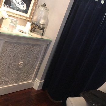 Miosa Bride - Drinks and private dressing room area - Bridal Near Me - Sacramento, California Miosa Bride - Drinks and private dressing room area - Bridal Near Me - Sacramento, California