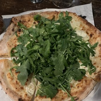 Tarantula Hill Brewing - Goat cheese and arugula pizza - Breweries Near Me - Thousand Oaks, California