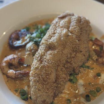 Taste Kitchen + Bar - Catfish and Shrimp w/grits - Comfort Food Near Me - Sugar Land, Texas