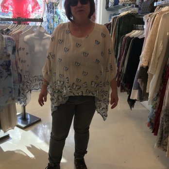 Citylights Streetwear - Women's Clothing Near Me - Long Beach, California Citylights Streetwear - Women's Clothing Near Me - Long Beach, California