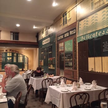 Acqua e Farina - Decor at this place is amazing! - Italian Near Me - Hayward, California