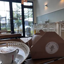 Mamma Leone Bakery - Cappuccino