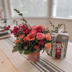 Williams Flower & Gift - Flower delivery