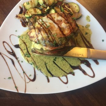 Twigs Bistro and Martini Bar - Pesto chicken margarita - Bars Near Me - Spokane, Washington