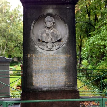 Kirchhöfe Bergmannstraße - Ehrengrab Schleiermachers 1834 - Funeral Services & Cemeteries Near Me - Berlin, BE