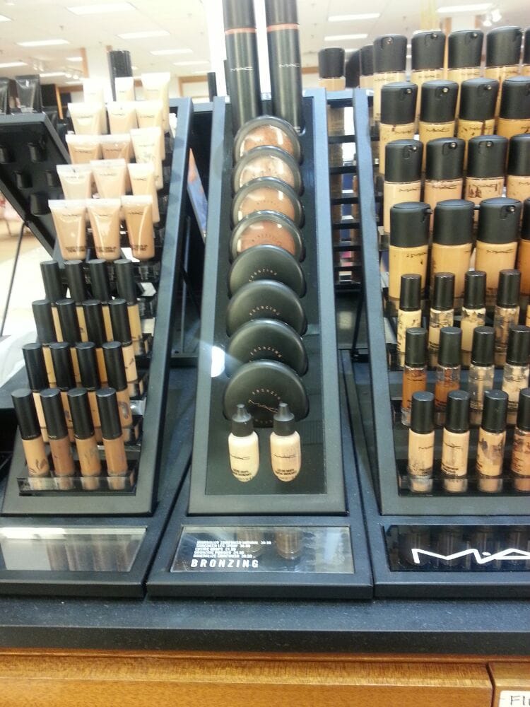 Mac Cosmetics Logo