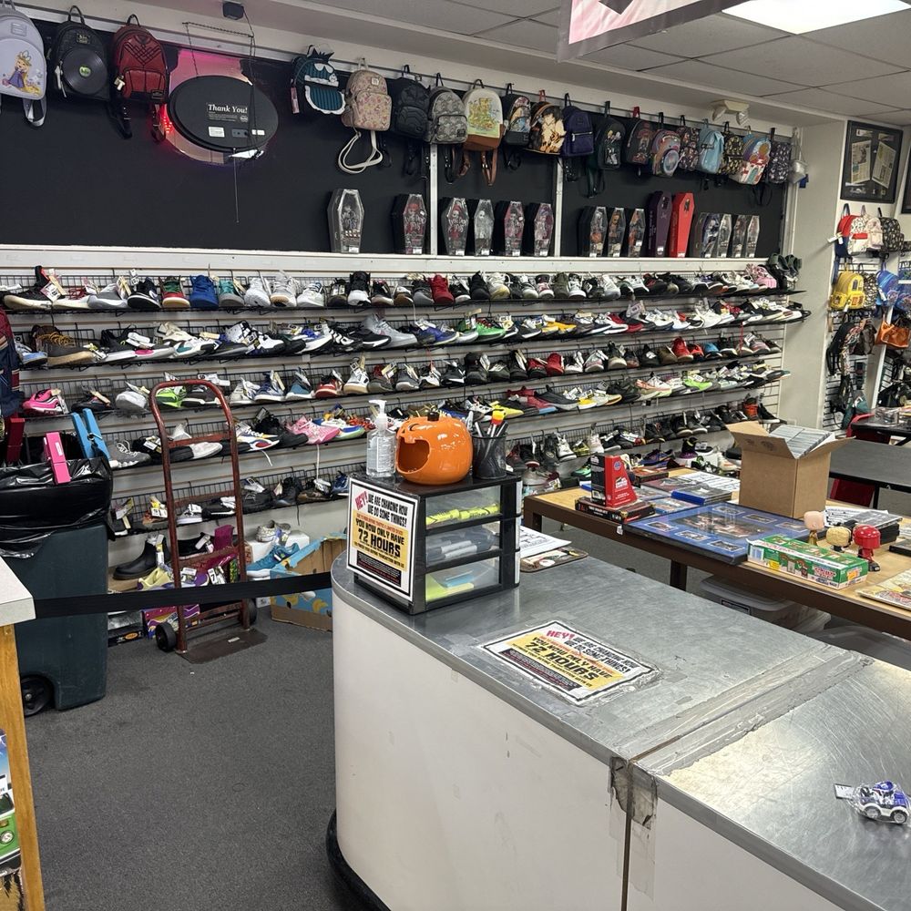Shoes behind the counter I wanted to take a look at. Shoes behind the counter I wanted to take a look at.