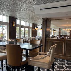 Claremont Lobby Lounge & Bar