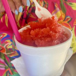 Danielle's New Orleans Style Snowballs - Strawberry Cheesecake Sno-ball
