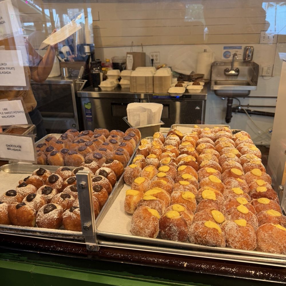 Sugar Beach Bake Shop - Bakeries Near Me - Kihei, Hawaii