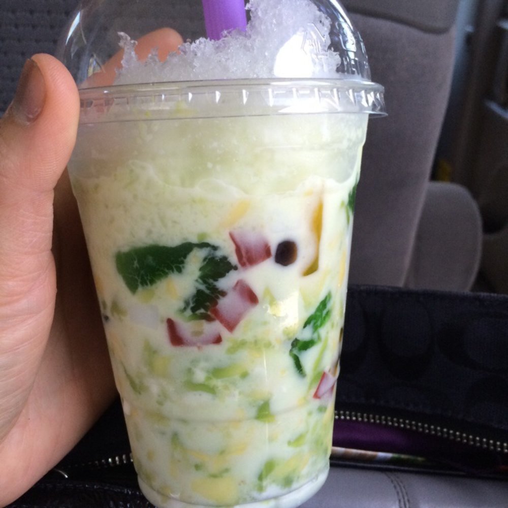 Aroma Coffee and Snacks - Smashed Avocado - Desserts Near Me - Milpitas, California
