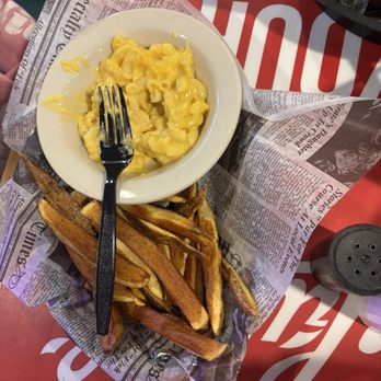 Gronks Grill & Bar - Kids mac and Cheese - Burgers Near Me - Superior, Wisconsin