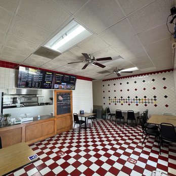 Togos Kitchen Pizza - Interior of the restaurant - Pizza Near Me - Vista, California Togos Kitchen Pizza - Interior of the restaurant - Pizza Near Me - Vista, California