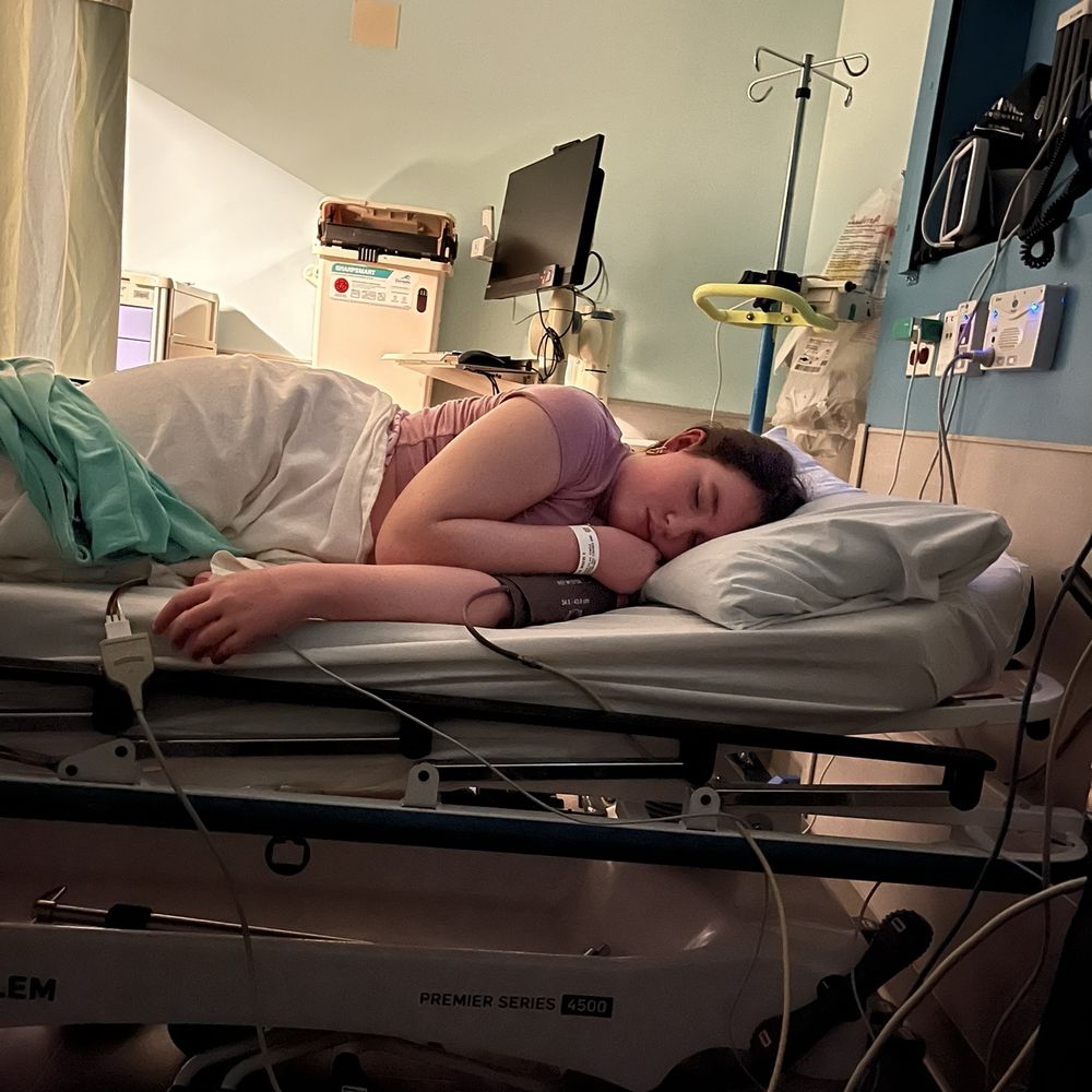 This is where Tarentella's negligence lead to! The ER having to have epinephrine, a lot of Benadryl, Pepcid and steroids.