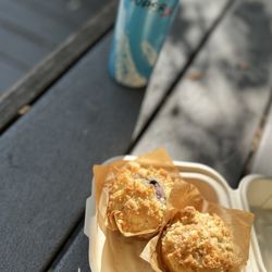 Mom's Pie House - Fresh baked muffins