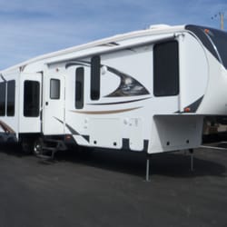 RV Superstore - 2013 Sandpiper 5th wheel 330RL 3 slide. $43995