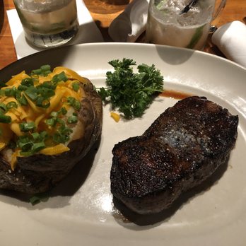 Houston's Restaurant - NY strip - New American Near Me - North Miami Beach, Florida Houston's Restaurant - NY strip - New American Near Me - North Miami Beach, Florida