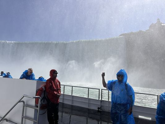 Maid of the Mist by null