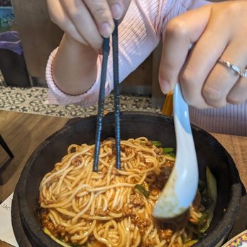 Mr Stonebowl - Chinese Near Me - Burwood, NSW