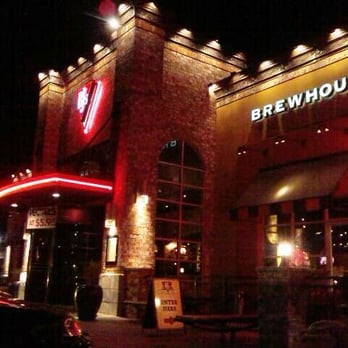 BJ's Restaurant & Brewhouse - Look for this building! - New American Near Me - El Paso, Texas BJ's Restaurant & Brewhouse - Look for this building! - New American Near Me - El Paso, Texas