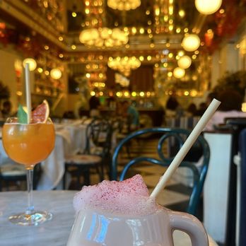 Villa Capri - Elton Gin cocktail- very good if you like sweet drinks - Italian Near Me - Madrid, M Villa Capri - Elton Gin cocktail- very good if you like sweet drinks - Italian Near Me - Madrid, M