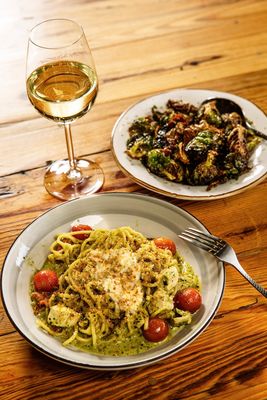 Versante Hearth + Bar by null