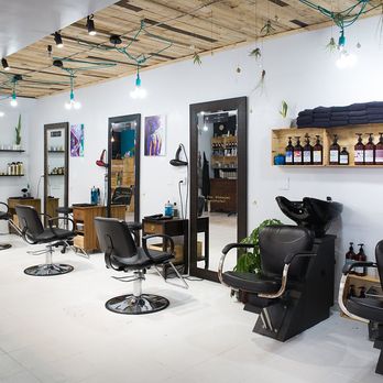 Queen's Shop - Styling Space 2015 - Hair Salons Near Me - Toronto, Ontario Queen's Shop - Styling Space 2015 - Hair Salons Near Me - Toronto, Ontario