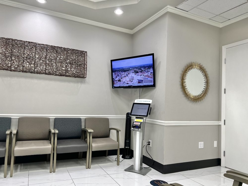 Center For Wellness and Pain Care of Las Vegas - patient advocate in Las Vegas, NV