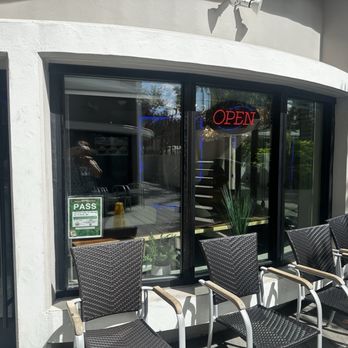 Gelato & Chill - Outside Gelato & Chill - Gelato Near Me - Honolulu, Hawaii Gelato & Chill - Outside Gelato & Chill - Gelato Near Me - Honolulu, Hawaii